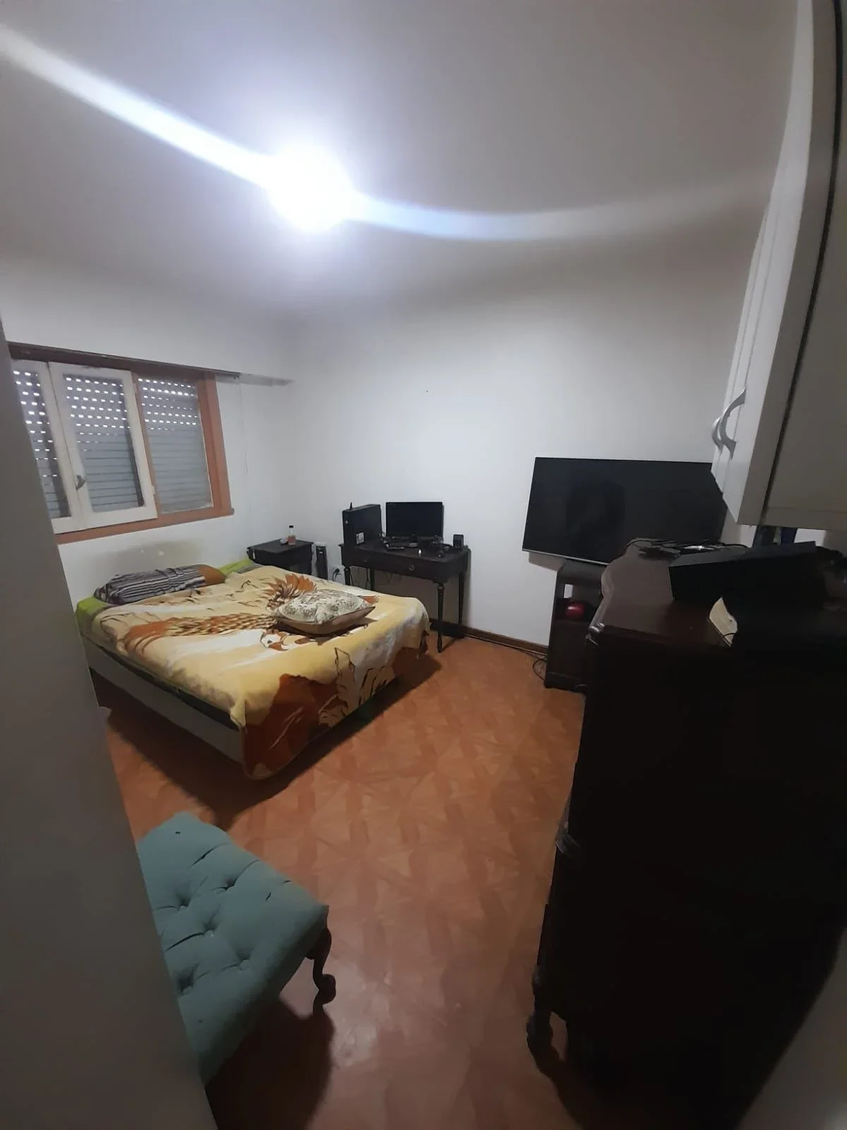SEMIPISO DE 3 AMBIENTES AL FRENTE CON BALCÓN Y DOS BAÑOS - Imagen 2