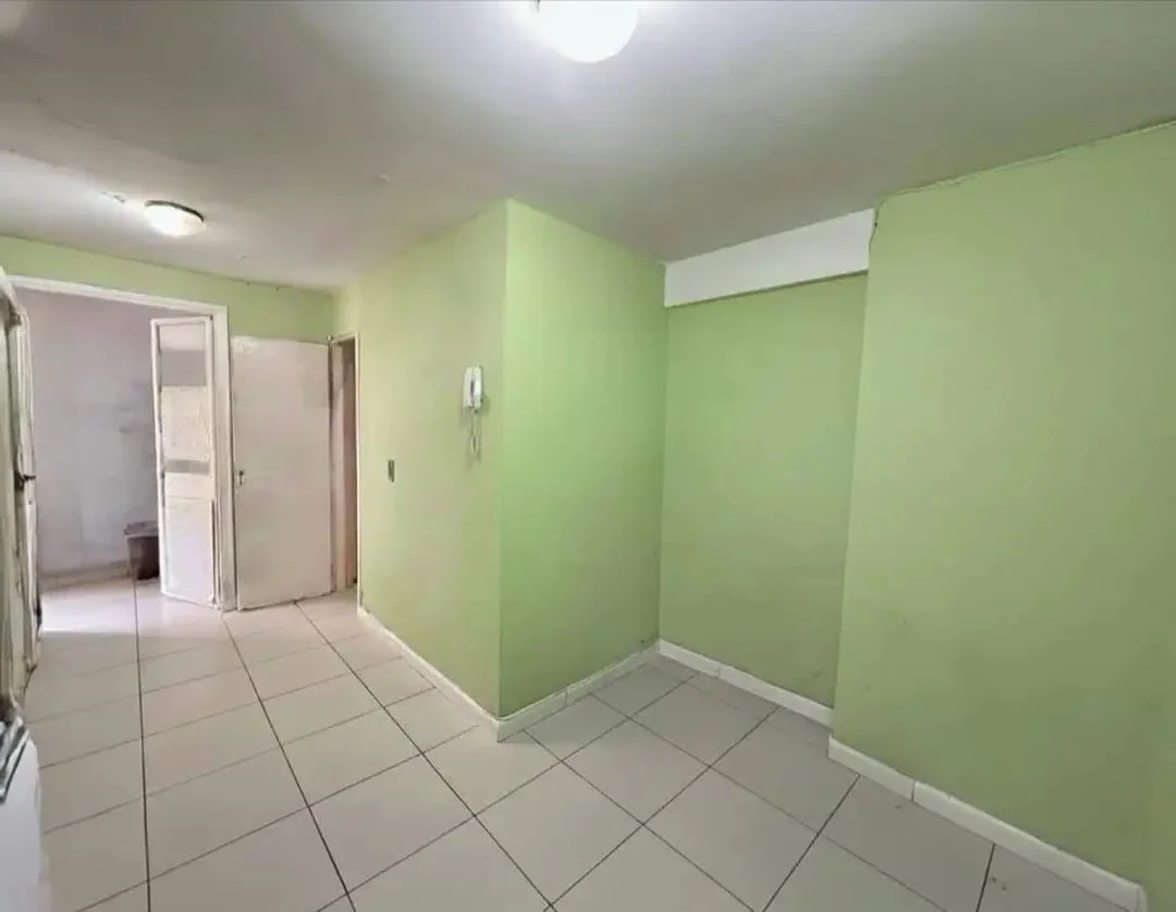 VENTA: Departamento de 3 Ambientes con Patio, Balcón y Vista Lateral al Mar - Imagen 5