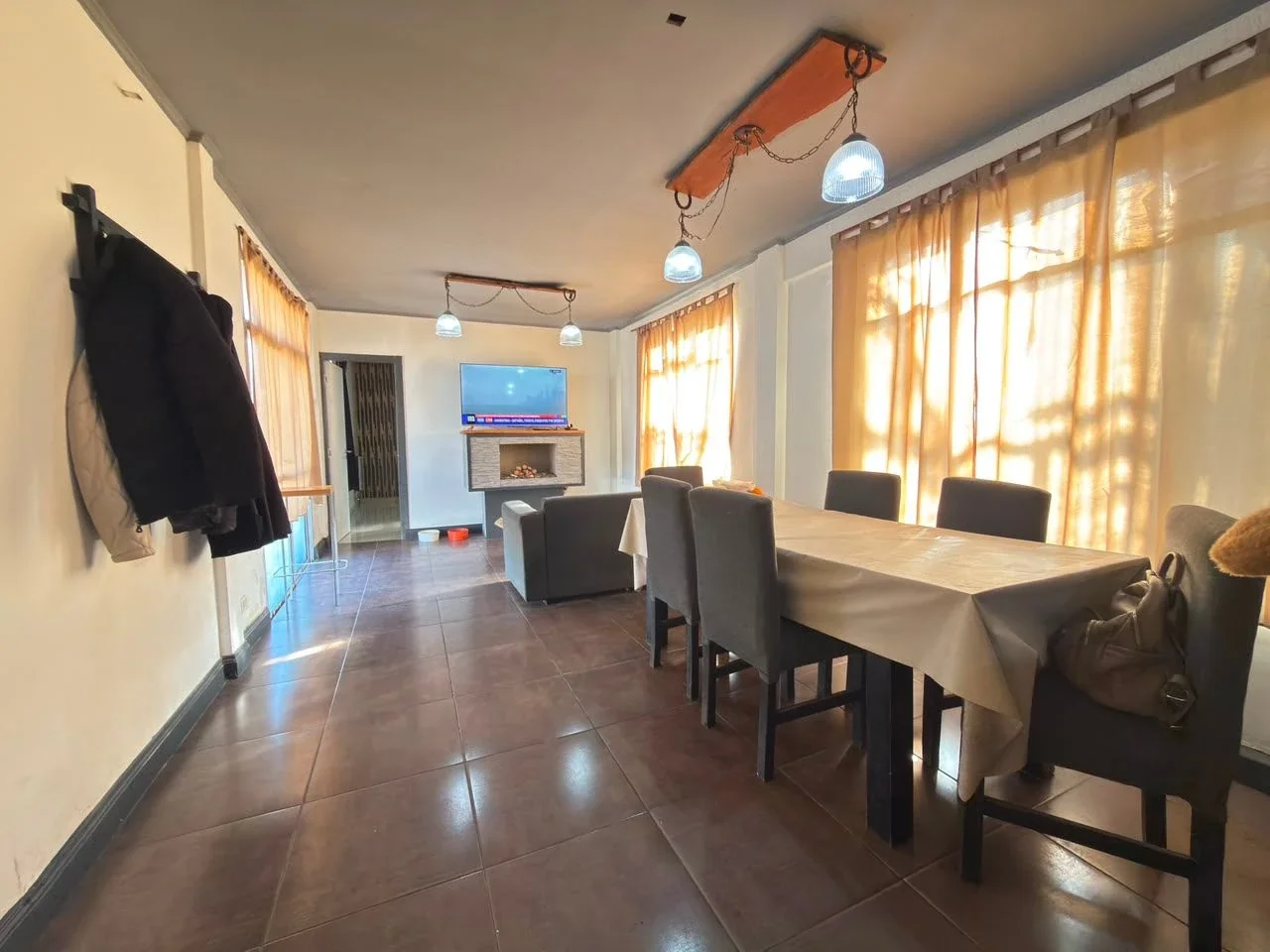 Departamento de 4 Ambientes al Frente con Balcón Aterrazado – Centro - Imagen 3