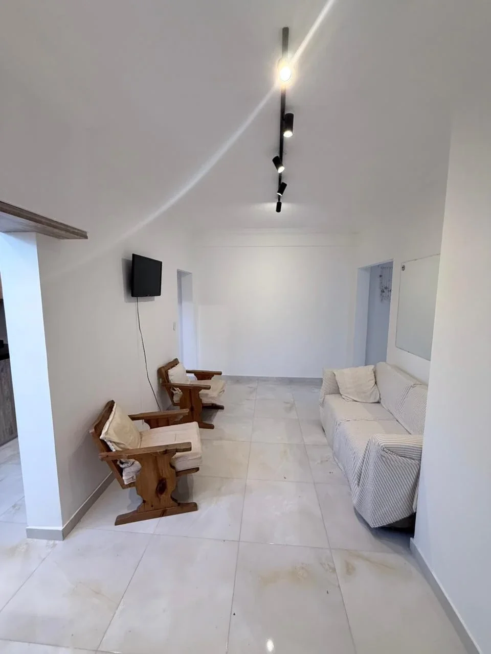 Venta Departamento 2 ambientes con Cochera. Zona Chauvin - Imagen 3
