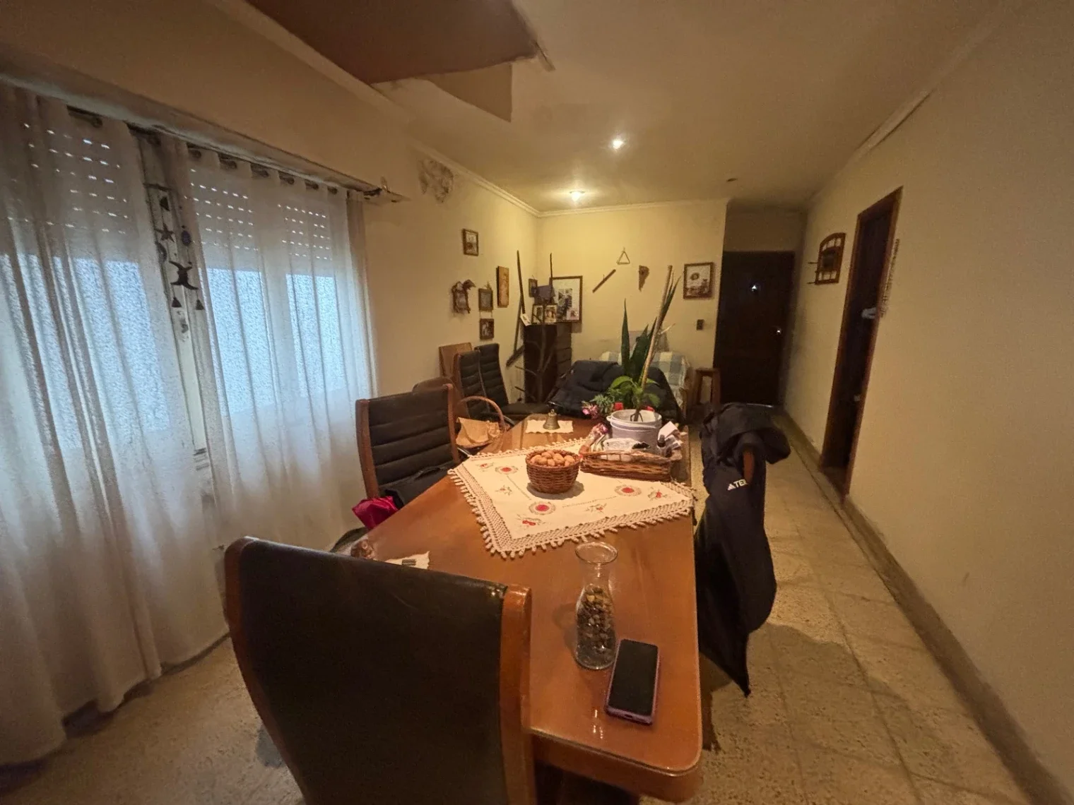 Venta Casa a Reciclar. Gran Lote. Zona San Jose - Imagen 2