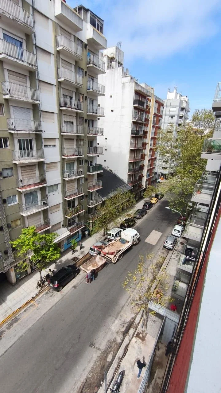 Venta departamento 4 ambientes con dependencia. Zona Plaza Mitre - Imagen 2