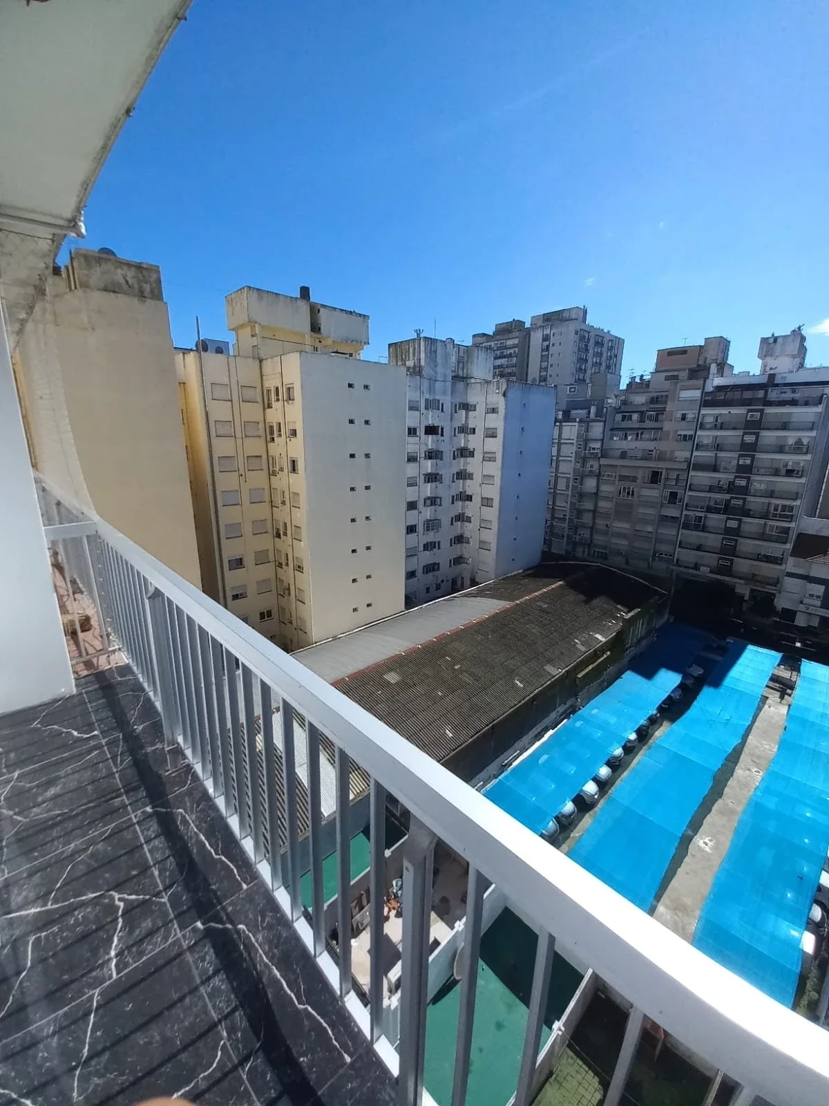 Venta Departamento 1 ambiente con Balcón y mucho Sol. Zona Aldrey - Imagen 2