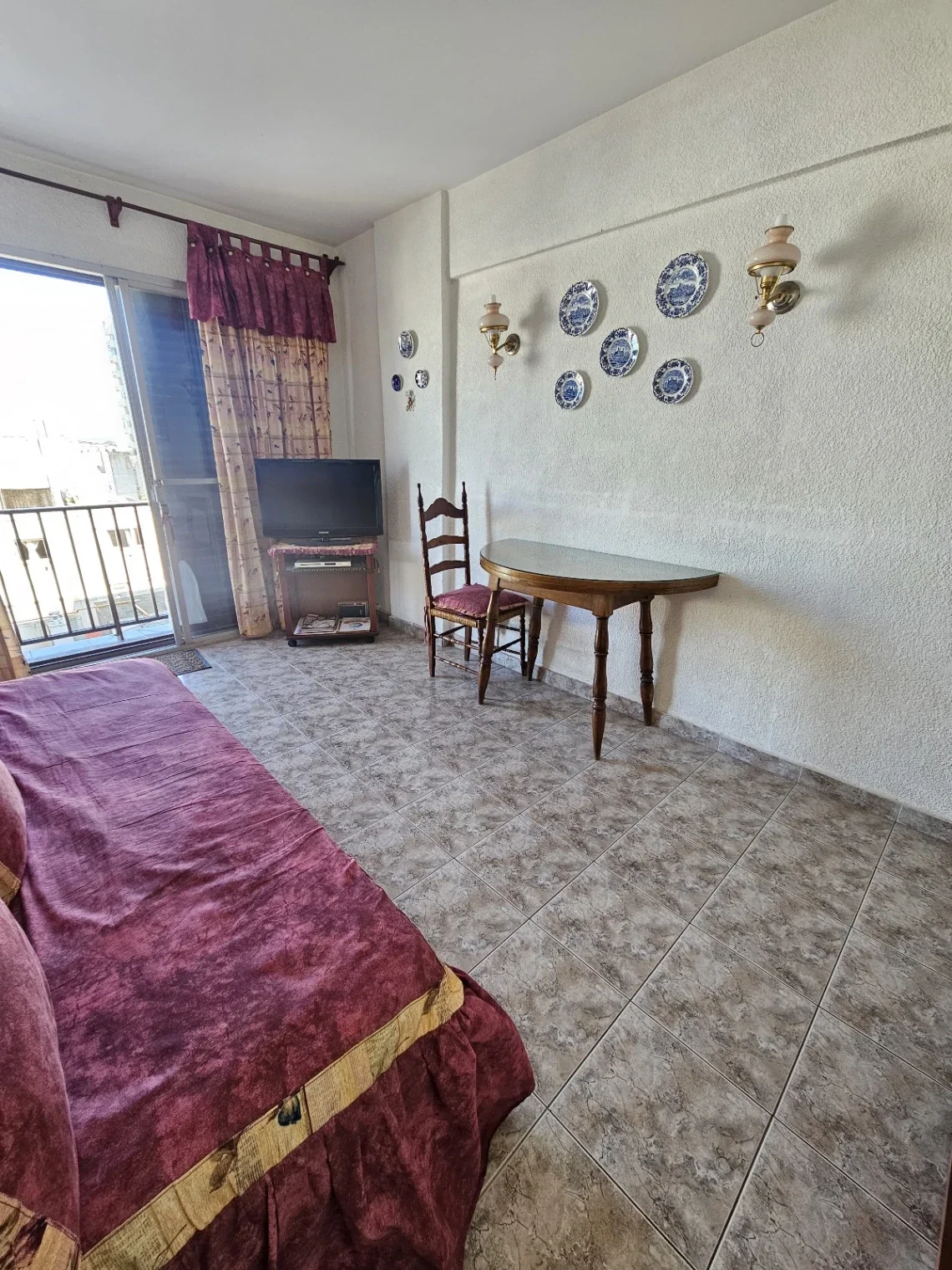 Venta Departamento 2 ambientes con Balcón y Vistas. Zona Plaza Colón - Imagen 3
