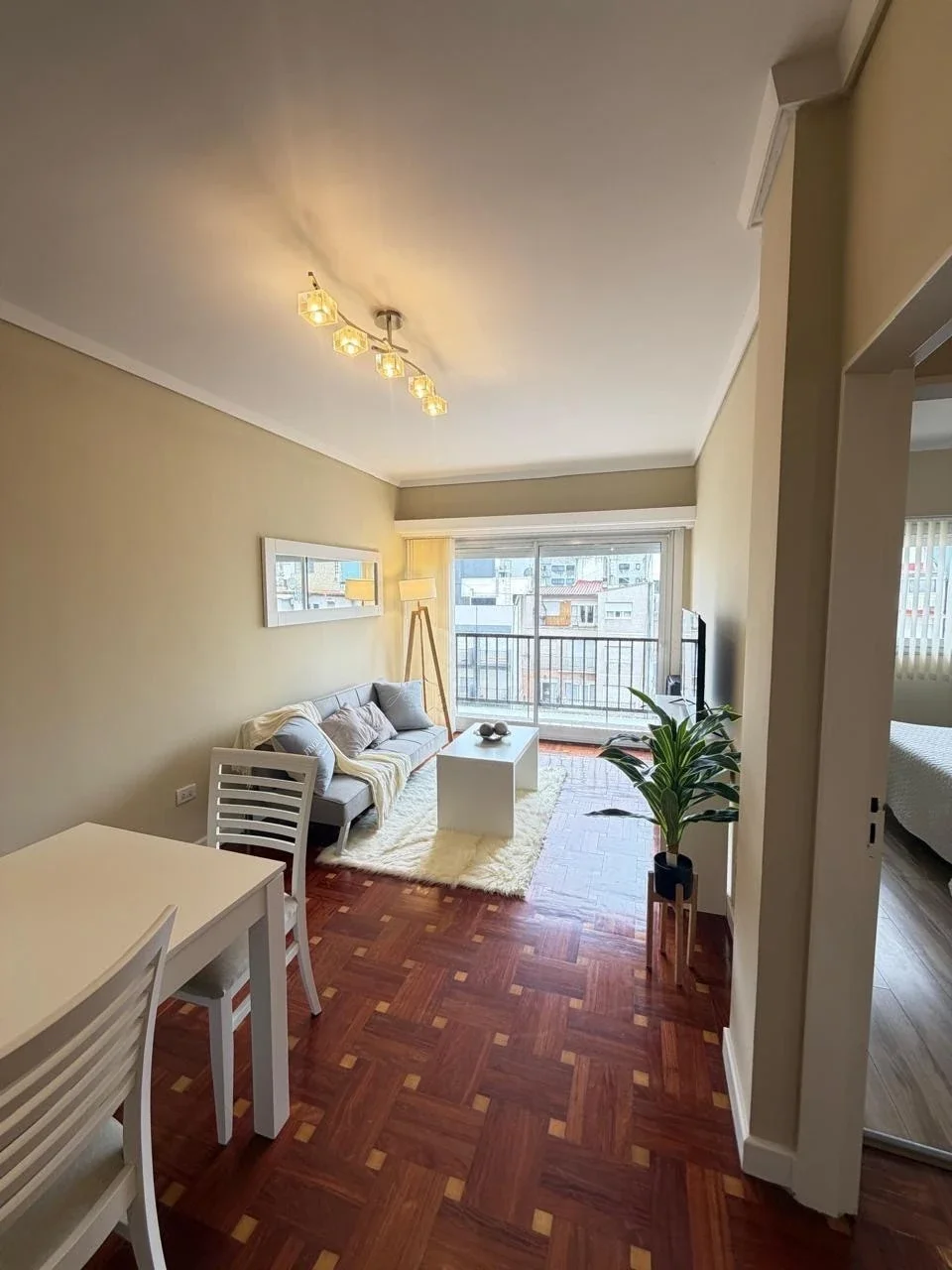 Venta Departamento 3 ambientes con Balcón. Zona Centro - Imagen 3