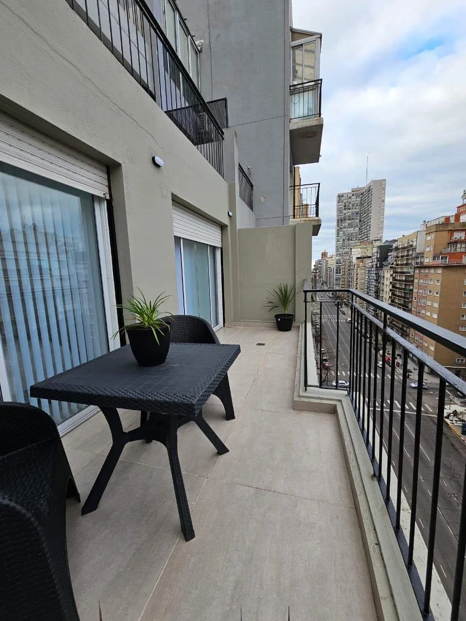 Venta Departamento 3 ambientes. Terraza al Frente. Zona Plaza Colón - Imagen 5
