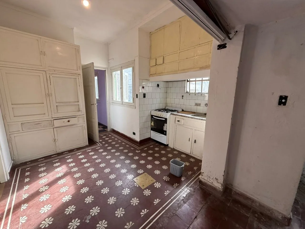 Venta PH 3 ambientes Independiente. A reciclar. Zona San Jose - Imagen 3