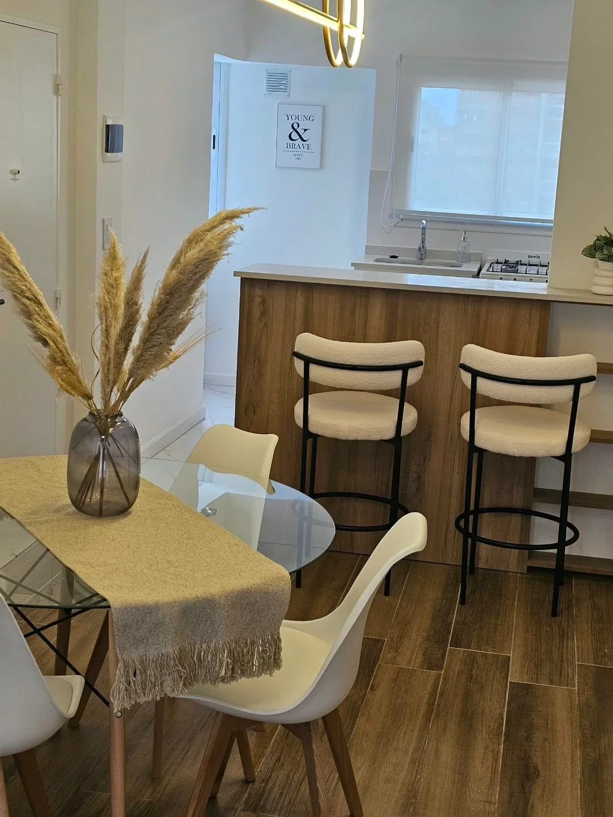 Venta Departamento 3 ambientes con Balcón a la Calle. Zona Chauvin / Plaza Mitre - Imagen 5