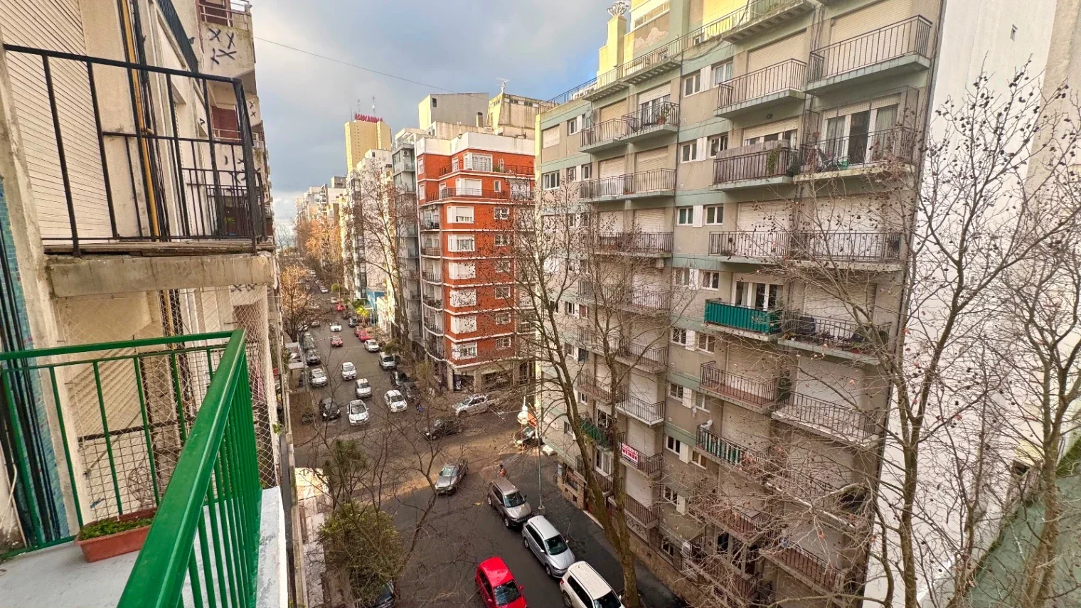 Venta Departamento 2 ambientes con balcón. Zona Güemes - Imagen 3