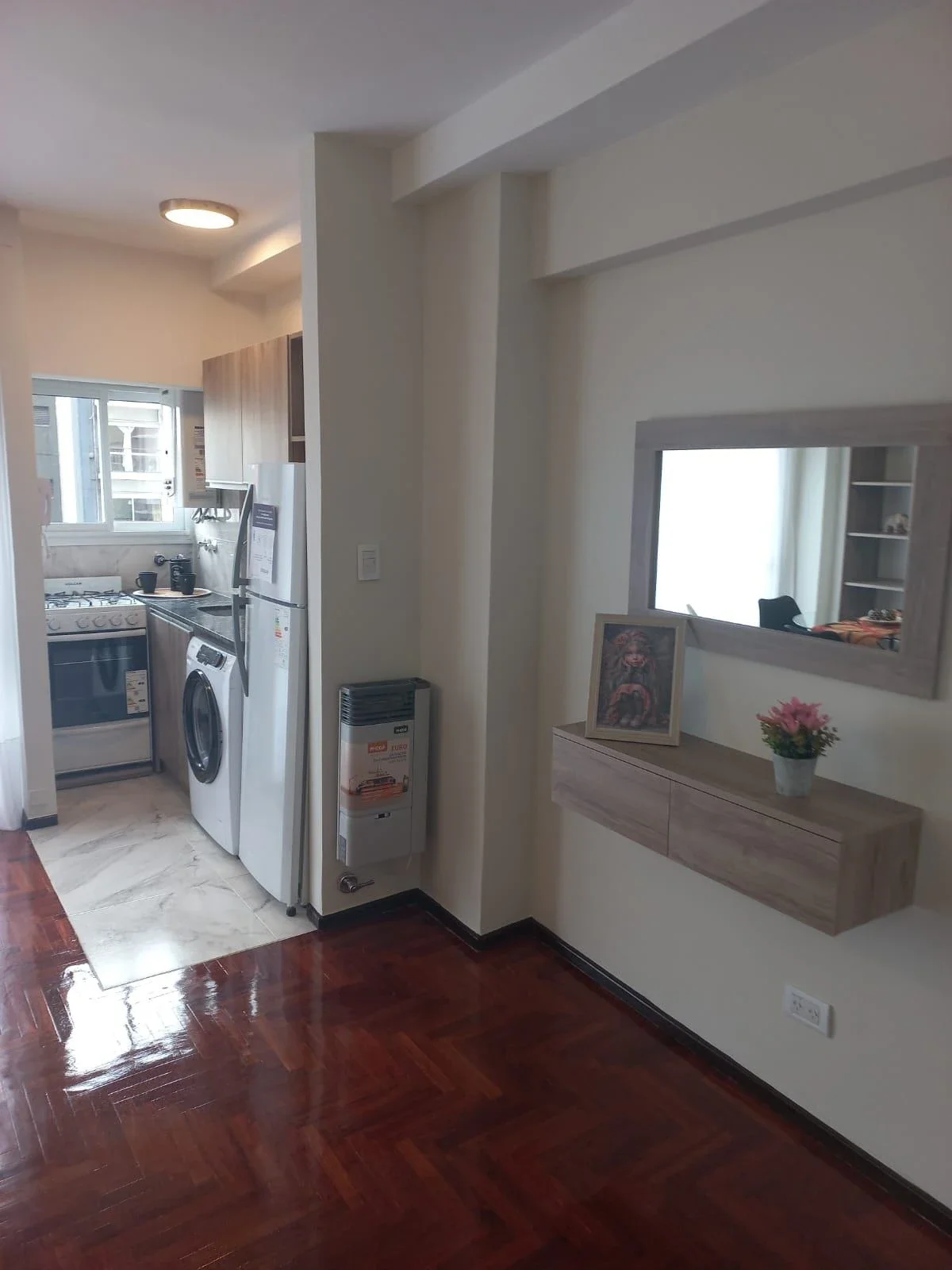 Venta Departamento 2 Ambientes con Balcón a La Calle. Zona Centro - Imagen 5