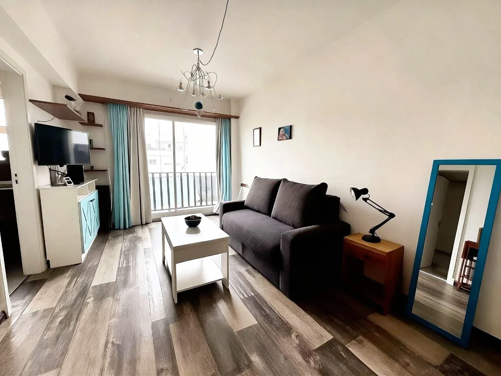 Venta Departamento 1 ambiente con Balcón y Sol. Zona Macrocentro - Imagen 1