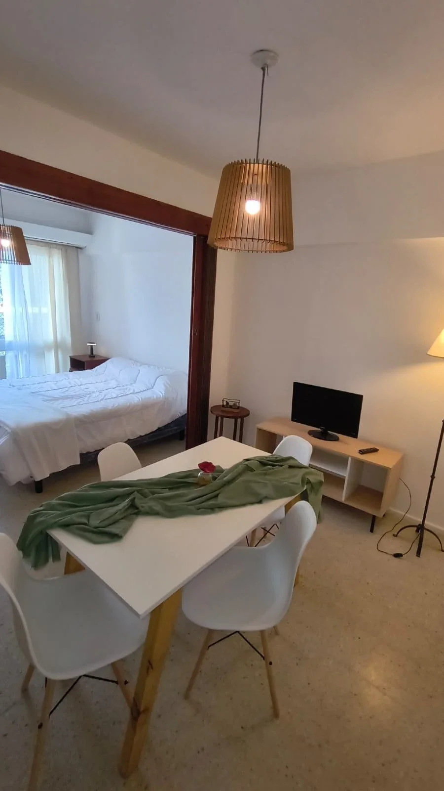 Venta Departamento 1 ambiente al Frente con Balcón. Zona Aldrey - Imagen 2