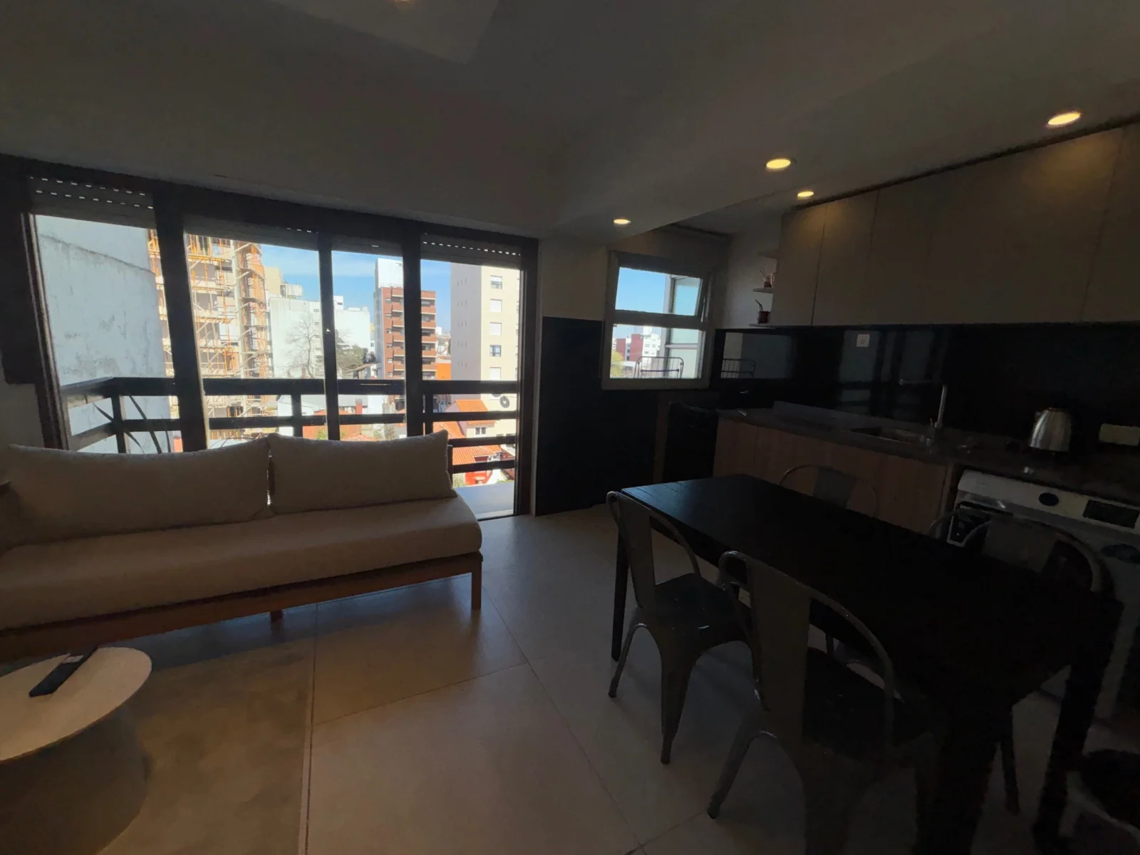 Ventas Departamento 1 ambiente Amplio, Balcón . Zona Plaza Mitre - Imagen 2