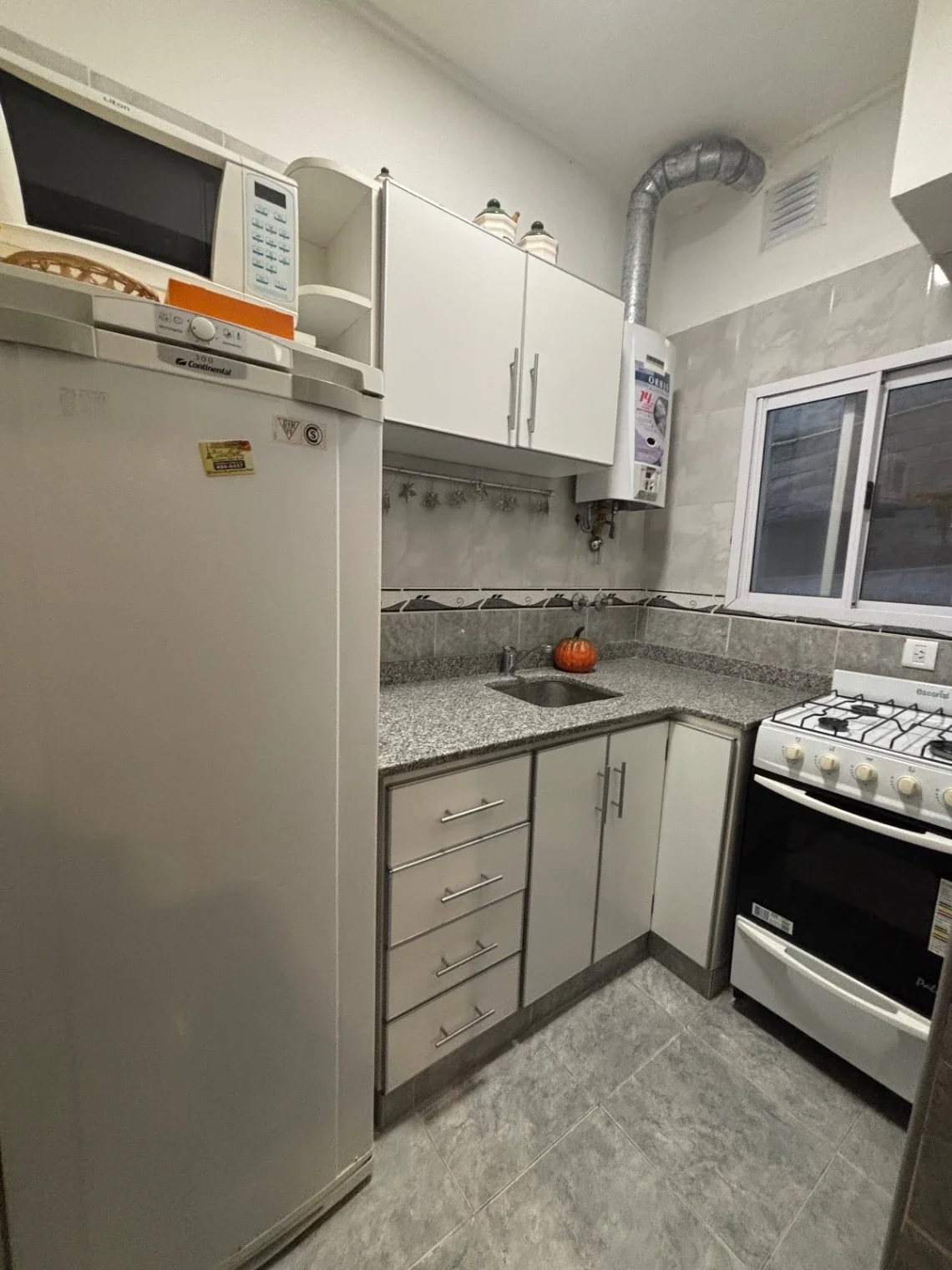 Alquiler 24 meses Departamento 2 ambientes. Zona Centro - Imagen 4
