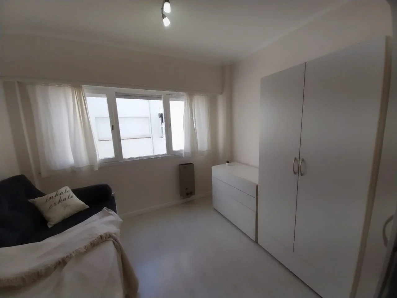 Venta Departamento 1 ambiente dividido. Zona Plaza Colón - Imagen 2