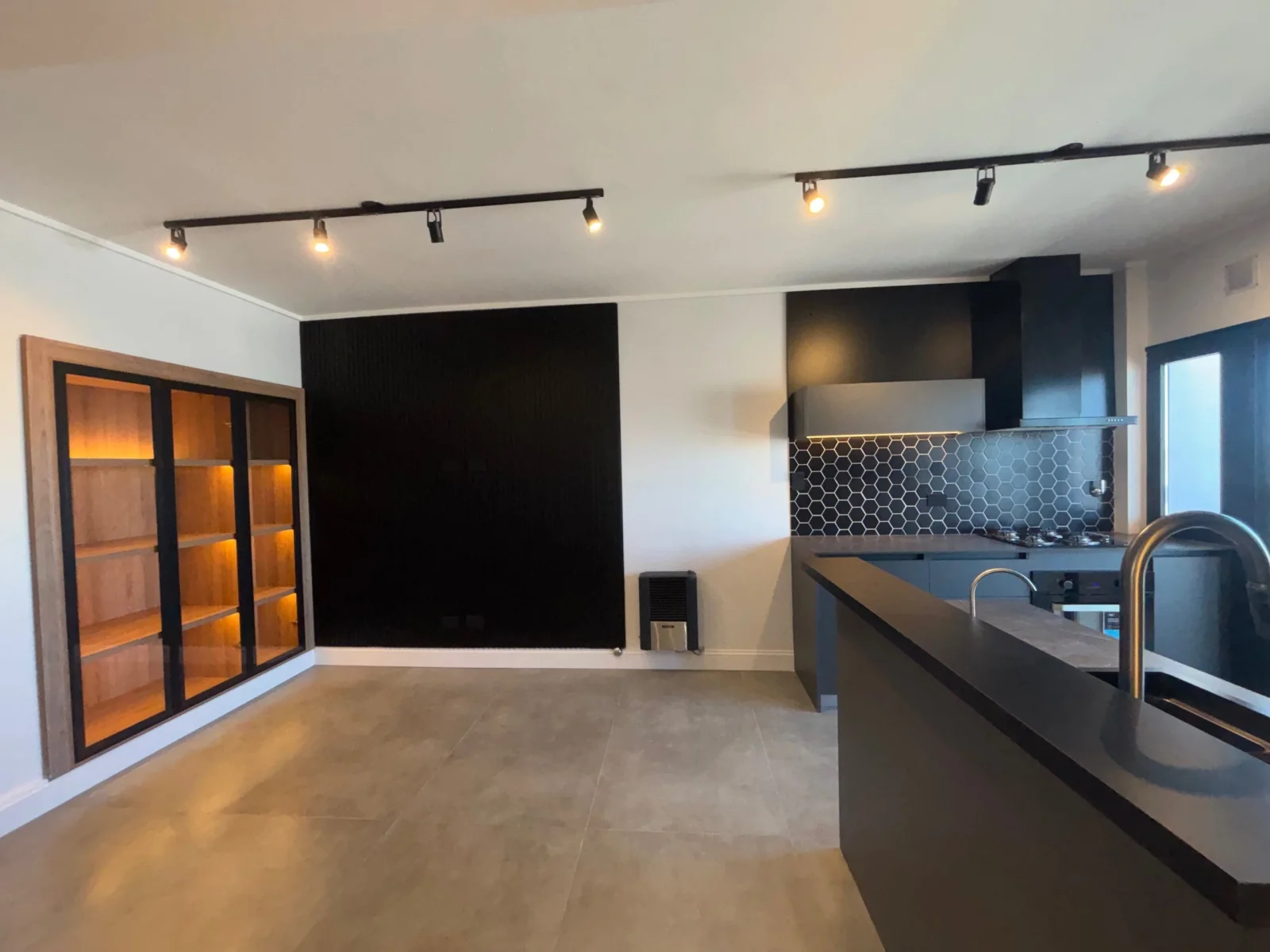 Venta Departamento 3 ambientes balcón y Vista al Mar y la ciudad! Zona Centro - Imagen 4