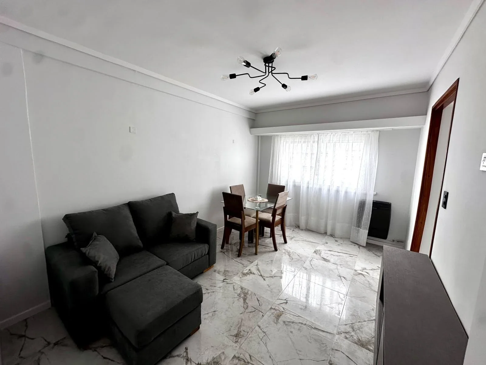 Venta Departamento 2 ambientes con Cochera. Zona Aldrey - Imagen 1