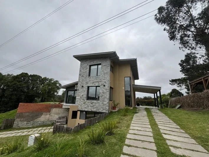 Venta Importante Chalet 6 ambientes con Piscina. Sierra de los Padres - Imagen 2