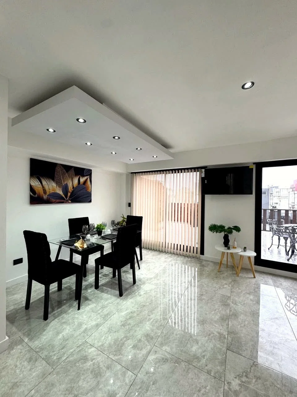 Venta Departamento 2 ambientes con 2 Terrazas y Parrilla. Zona Aldrey - Imagen 1