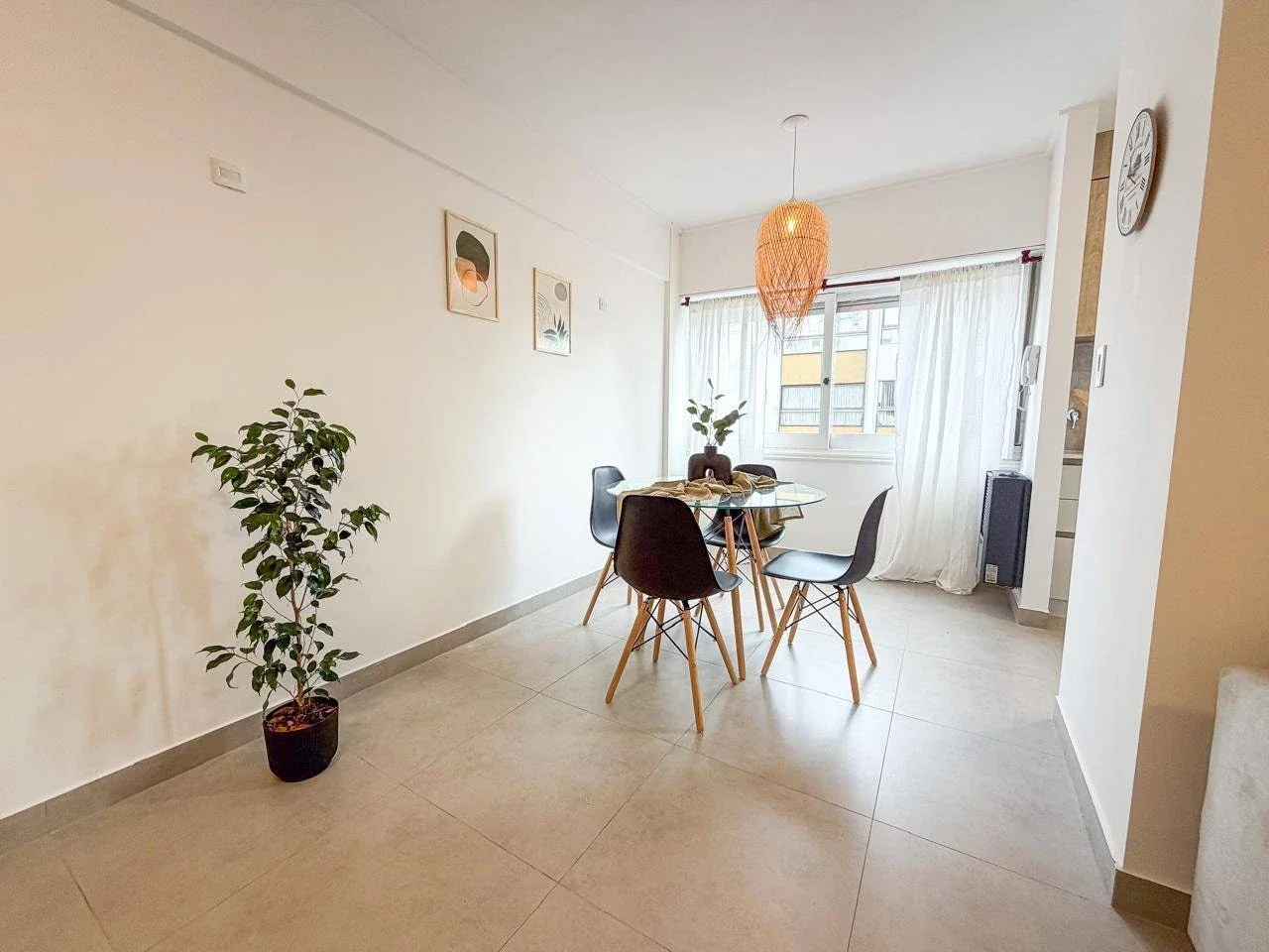 Venta departamento 2 ambientes al frente. Zona centro - Imagen 1