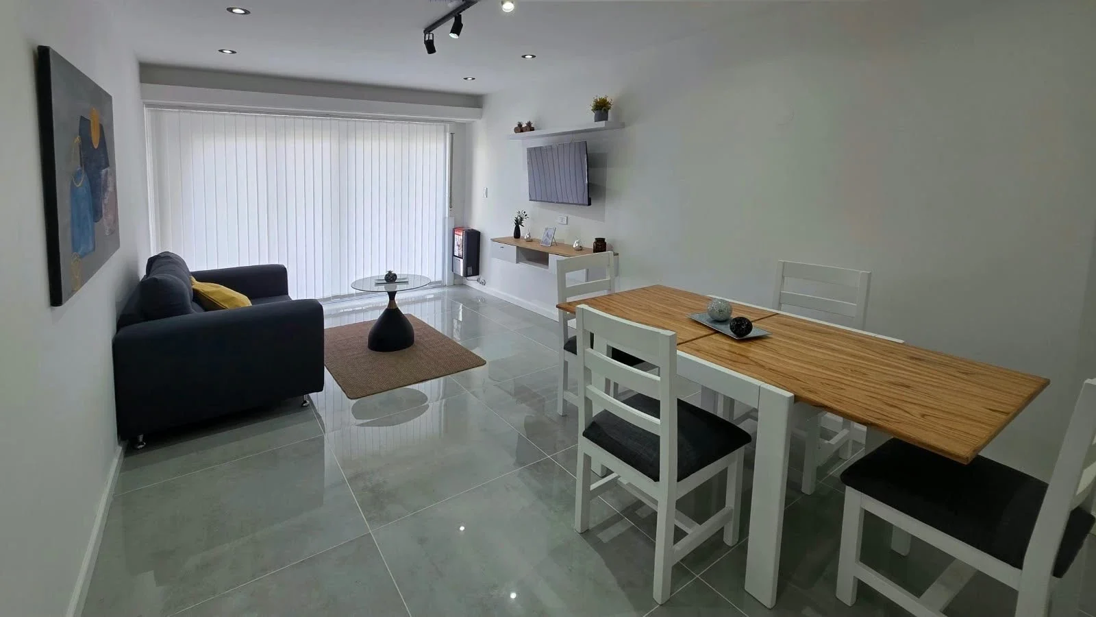 Venta Departamento 2 ambientes con Dependencia y Balcón. Zona Plaza Colón - Imagen 2