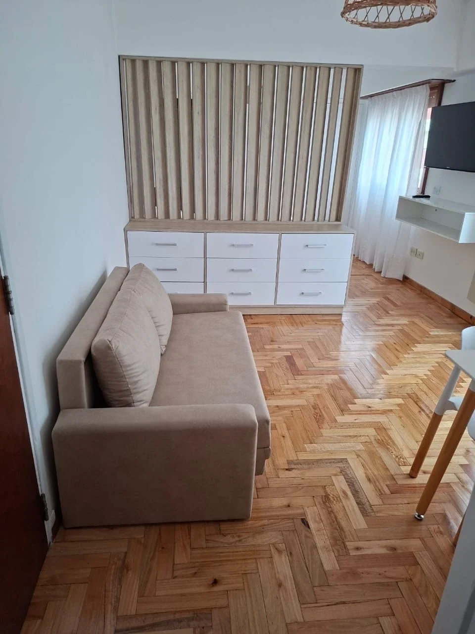 Alquiler 12 meses Departamento 1 ambiente Dividido. Zona Centro - Imagen 3