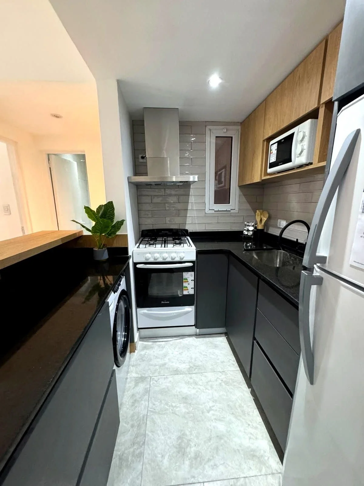 Venta Departamento 2 ambientes al Frente. Zona Plaza Colón - Imagen 4