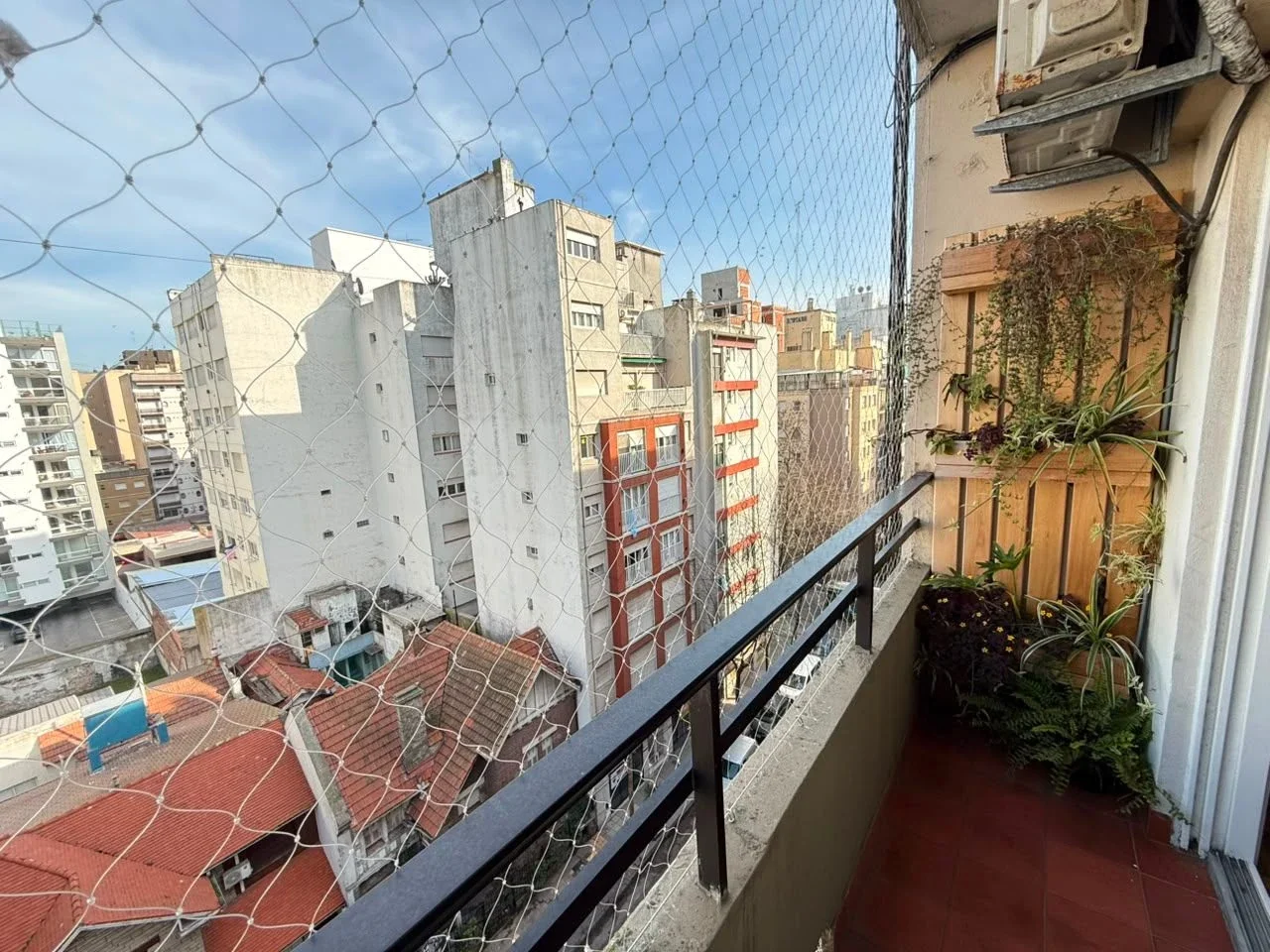 Venta Departamento 1 ambiente. Balcón al frente. Zona Aldrey - Imagen 2