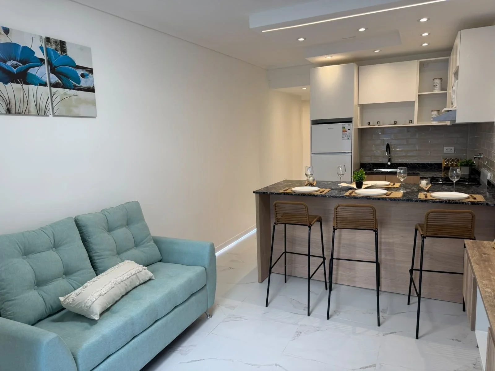 Venta departamento 3 ambientes con Balcón al frente. Zona Plaza Colón. - Imagen 5