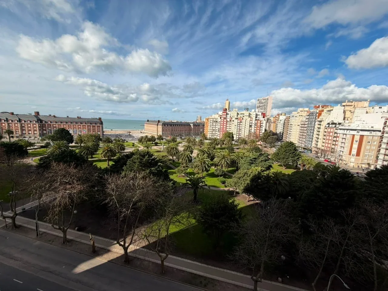 Venta Departamento 2 ambientes Plena Vista al Mar y Plaza Colón - Imagen 3