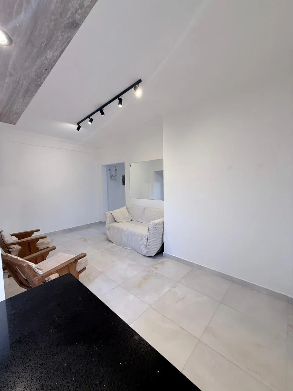 Venta Departamento 2 ambientes con Cochera. Zona Chauvin - Imagen 2