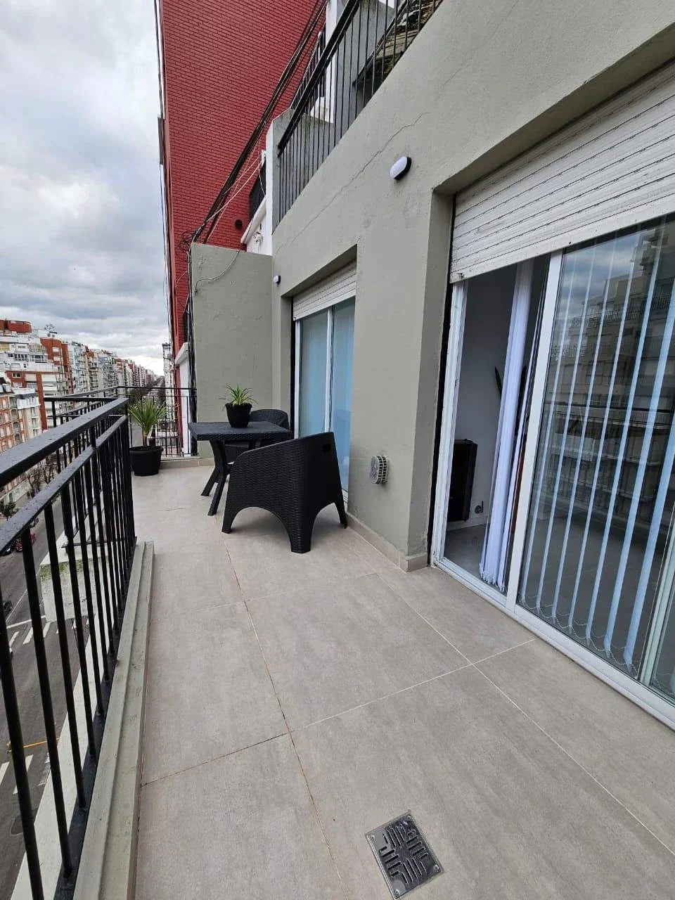 Venta Departamento 3 ambientes. Terraza al Frente. Zona Plaza Colón - Imagen 1
