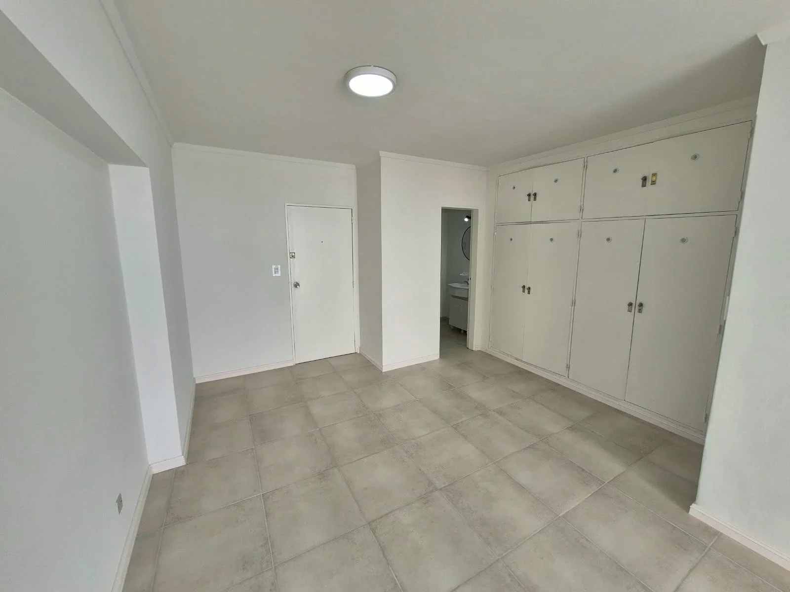 Venta Departamento 1 ambiente. Amplio y Luminoso. Zona Centro - Imagen 5