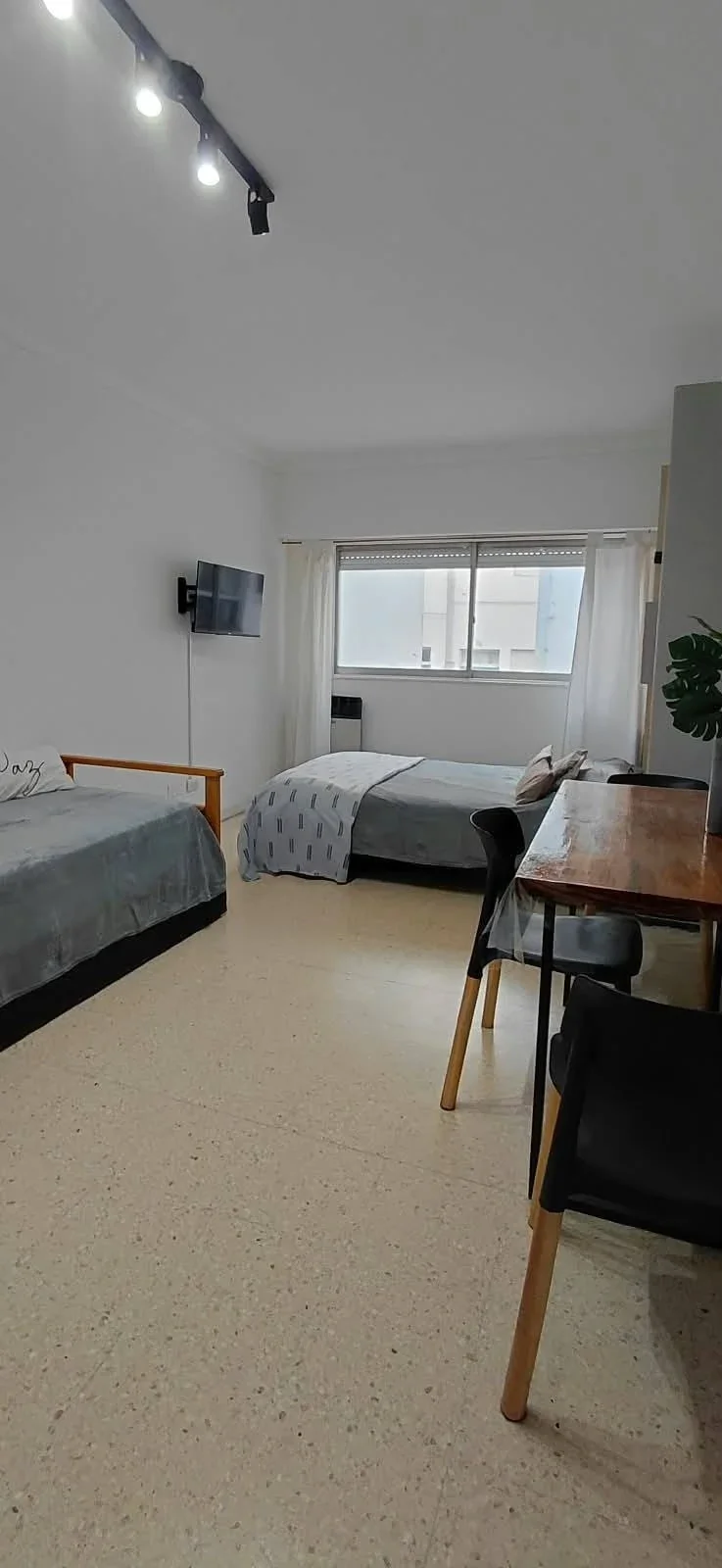 Venta Departamento 1 ambiente mas Escritorio. Zona Plaza Colón - Imagen 2