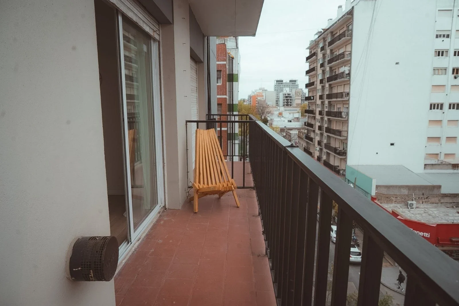 Venta Departamento 1 ambiente a la calle con Balcón. Zona Aldrey - Imagen 3