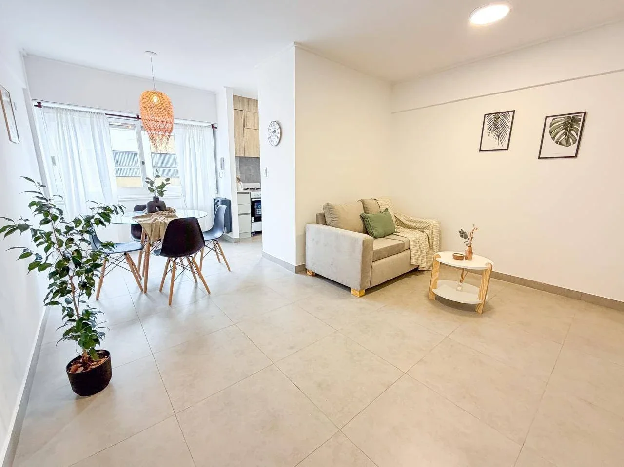Venta departamento 2 ambientes al frente. Zona centro - Imagen 4