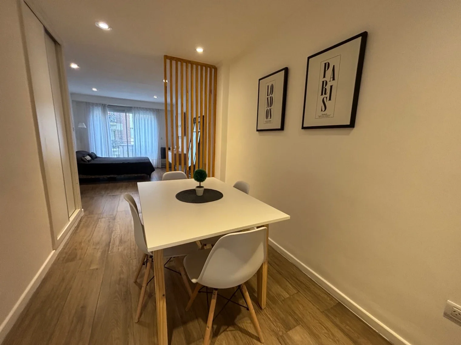 Venta Departamento 1 ambiente al Frente. Zona Plaza Colón - Imagen 2