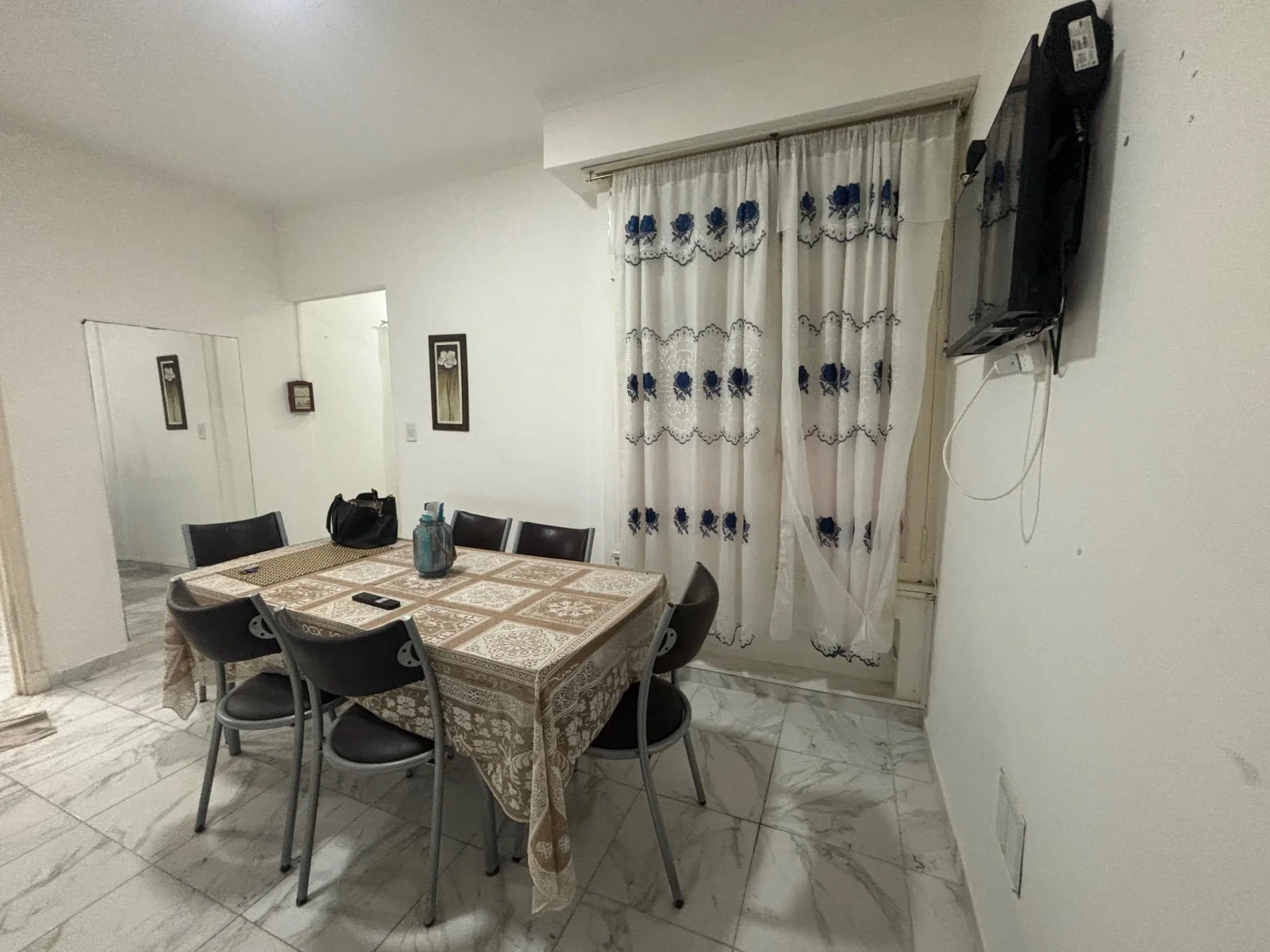 Alquiler 24 meses Departamento 3 ambientes con Patio. Zona Centro - Imagen 2