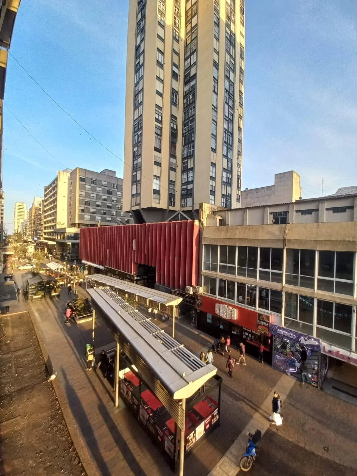 Venta Departamento 3 ambientes con Balcón al frente. Zona Centro. - Imagen 3