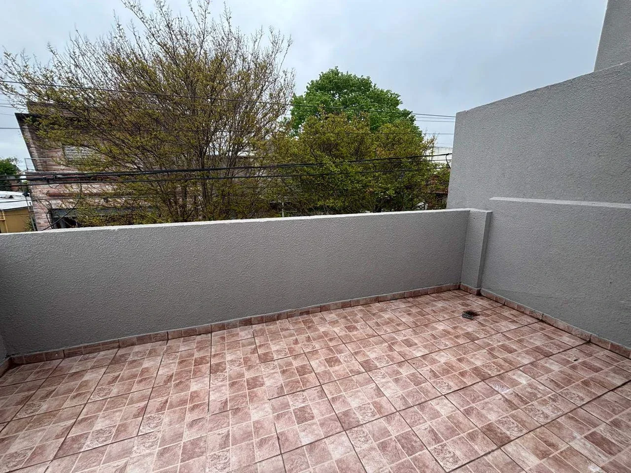 Alquiler 24 meses PH 2 ambientes con terraza y balcón. Gascón y Chaco - Imagen 5
