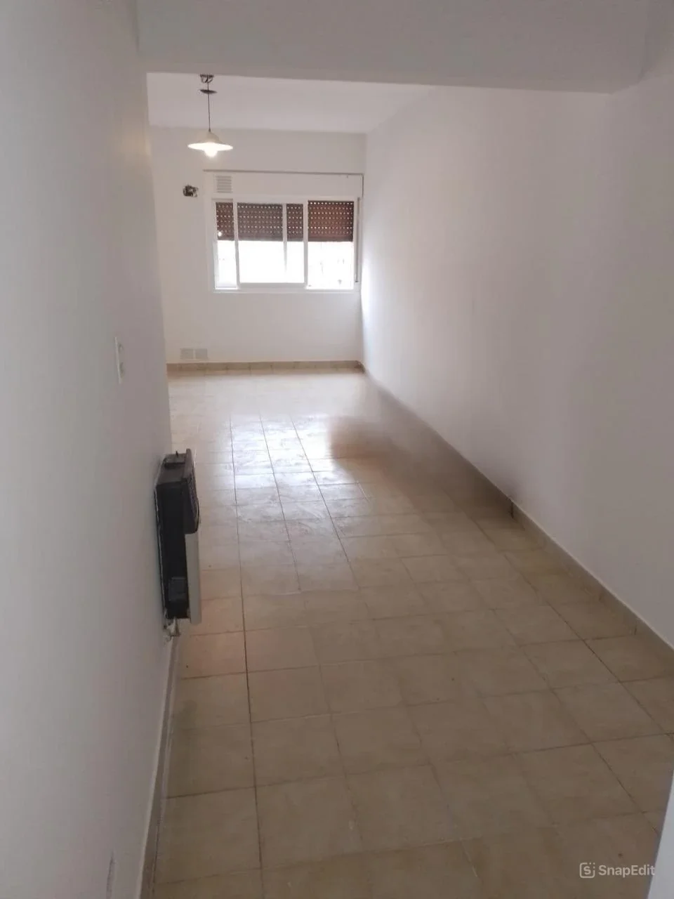 ALQUILER-Depto 2 dormitorios. PATIO CON PARRILLEROS-UNR DERECHO-Cordoba y Oroño - Imagen 2
