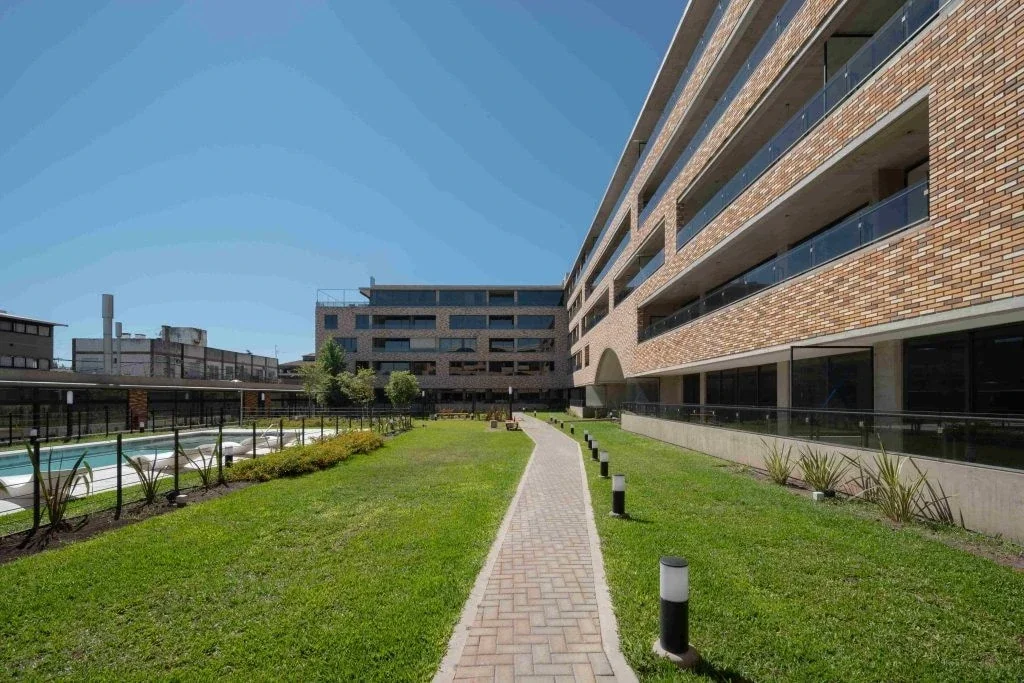 EN VENTA - Departamento de 3 dorm.+ TERRAZA EXCLUSIVA- Av. Carballo 842, Rosario - Imagen 4