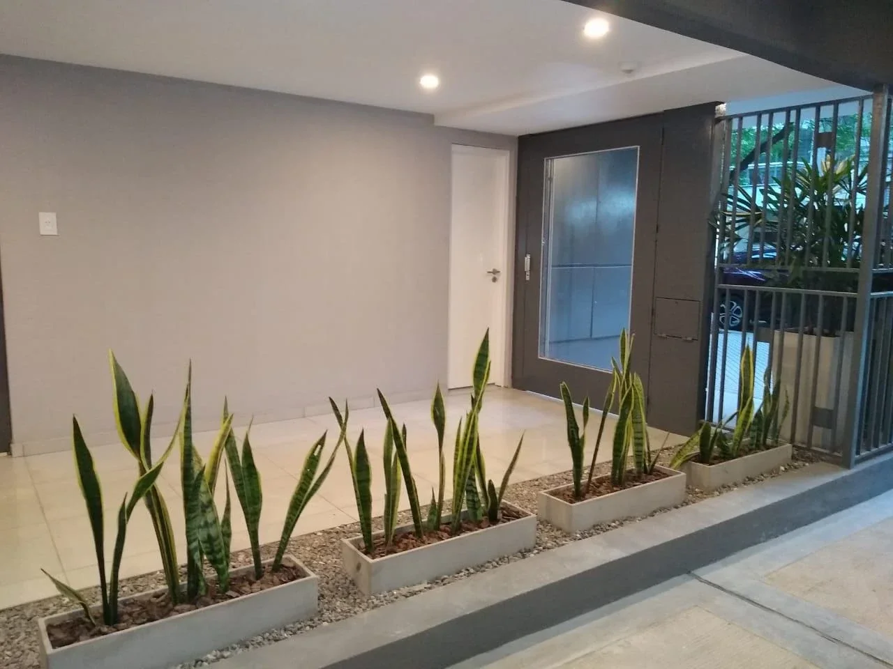 Cochera cubierta  en venta ubicación  Centro - Rosario Corrientes 257 Muy Amplia - Imagen 4