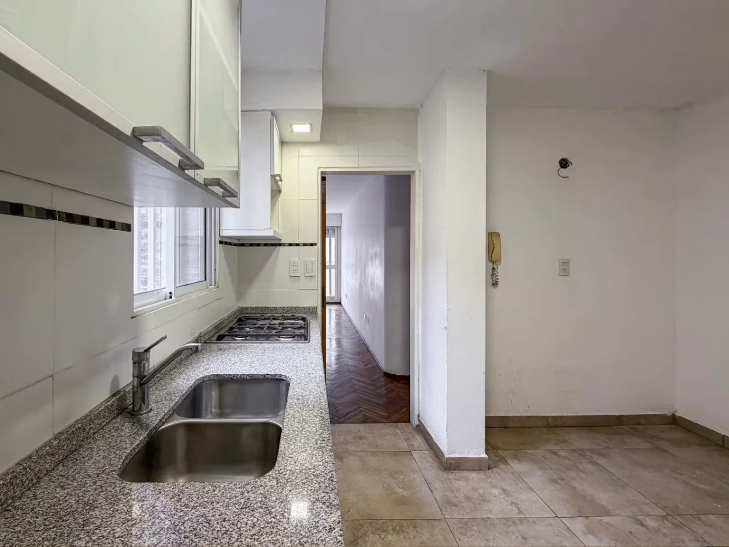 Depto de 2 dorm. con Cocina separada y Balcón EN VENTA !! - Italia 736, Rosario - Imagen 3