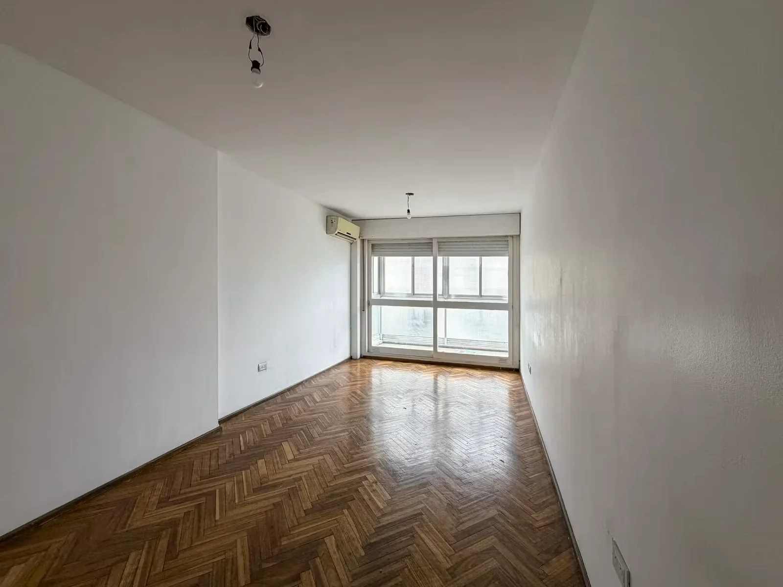 Depto de 2 dorm. con Cocina separada y Balcón EN VENTA !! - Italia 736, Rosario - Imagen 1