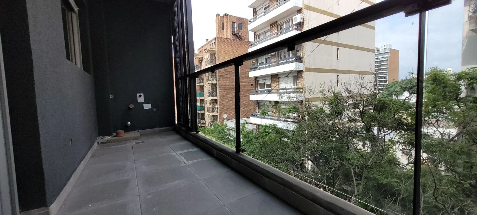 A ESTRENAR - Depto de 1 dorm. con BALCÓN AL FRENTE - Alem 1500 - Martin, Rosario - Imagen 4