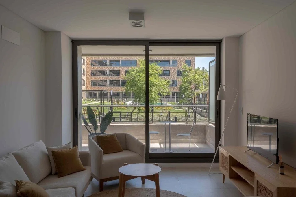 EN VENTA - Departamento de 3 dorm.+ TERRAZA EXCLUSIVA- Av. Carballo 842, Rosario - Imagen 2