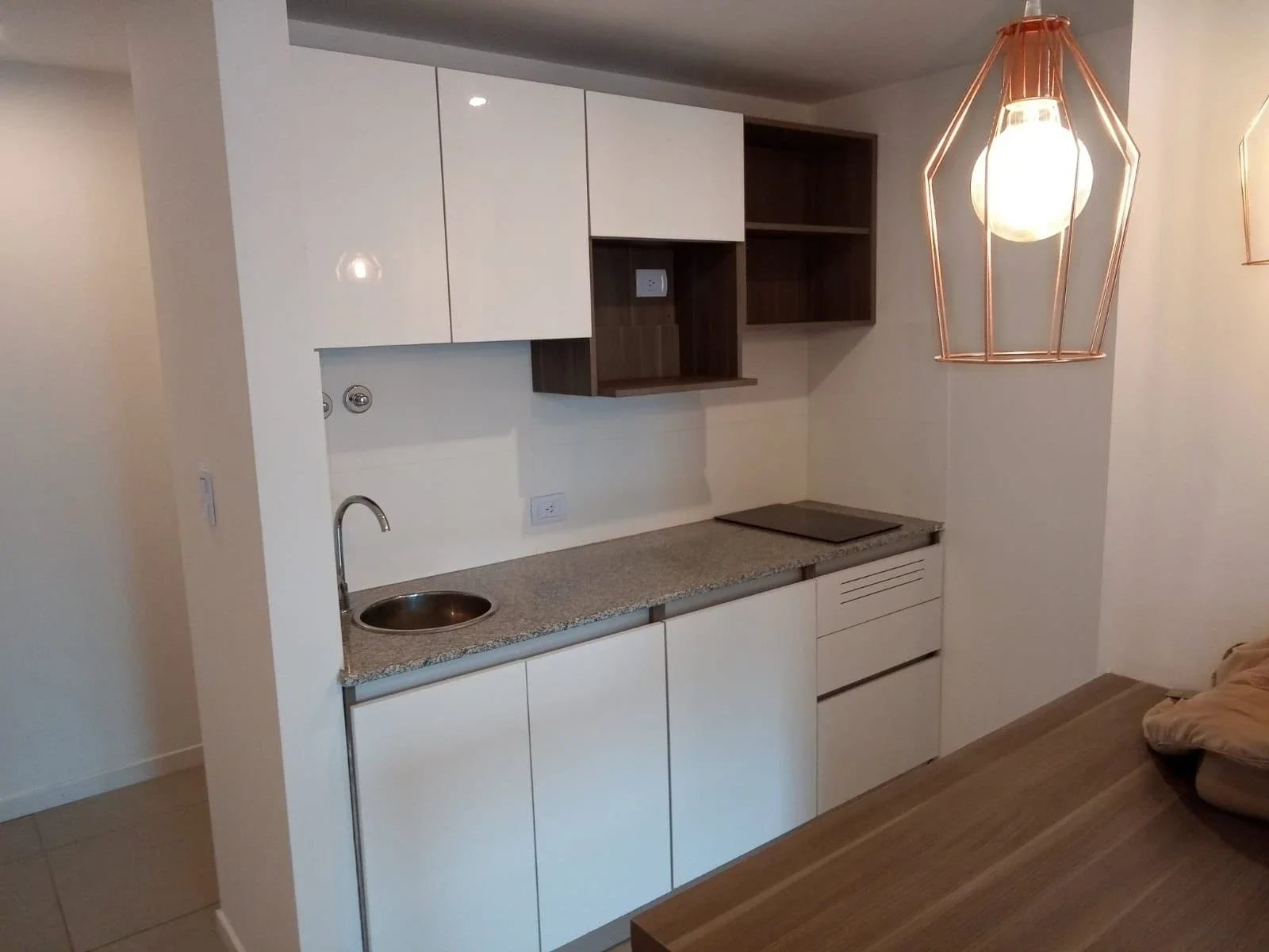 Dpto en ALQUILER-Monoambiente c/balcón+piscina-Zona facultades-Mendoza y Callao - Imagen 5