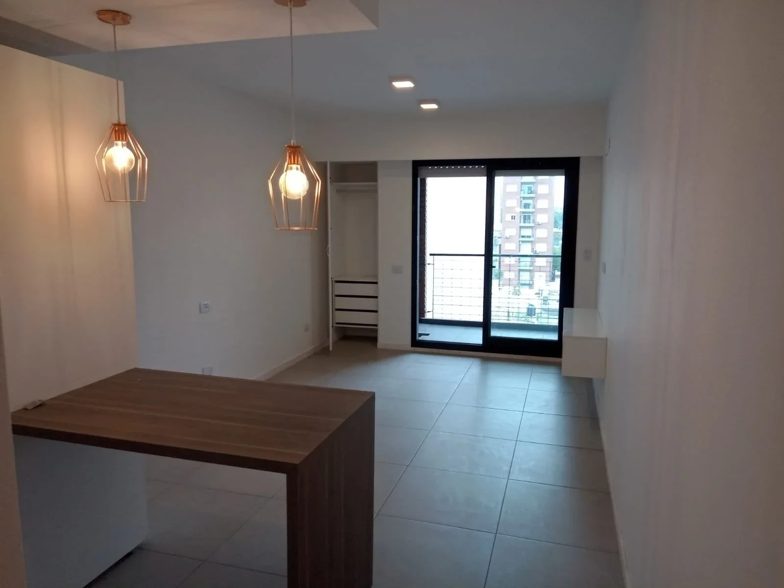Dpto en ALQUILER-Monoambiente c/balcón+piscina-Zona facultades-Mendoza y Callao - Imagen 2