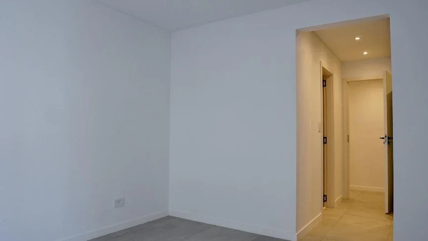 EN VENTA - SEMIPISO de 2 dorm. + Balcón al frente!! - Brown al 2000, Rosario - Imagen 3